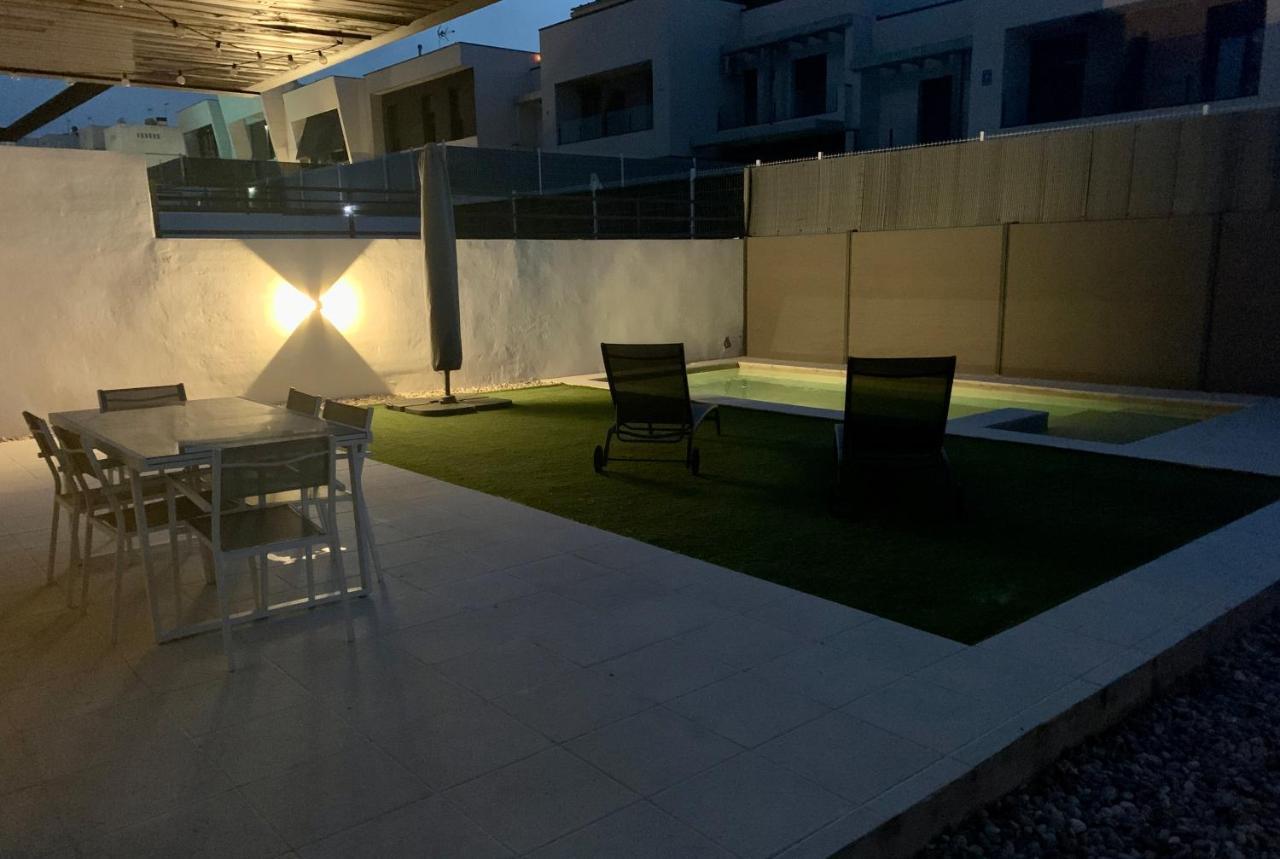 Chalet Con Piscina Privada A 25 Min De Madrid 아로요몰리노스 외부 사진